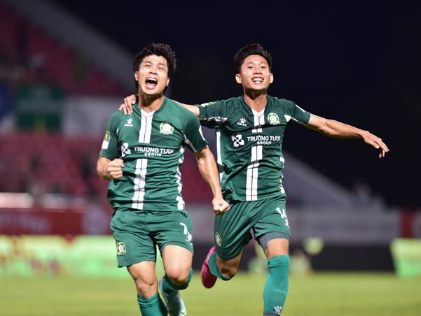 den-ronaldo-cung-phai-chiu-thua-thanh-tich-ky-luc-cua-cong-phuong