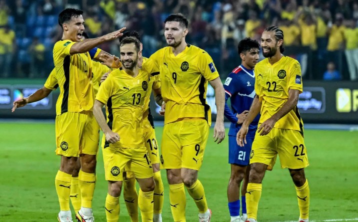 chuyen-gia-dt-malaysia-bat-buoc-phai-nhap-tich-moi-canh-tranh-song-phang-duoc