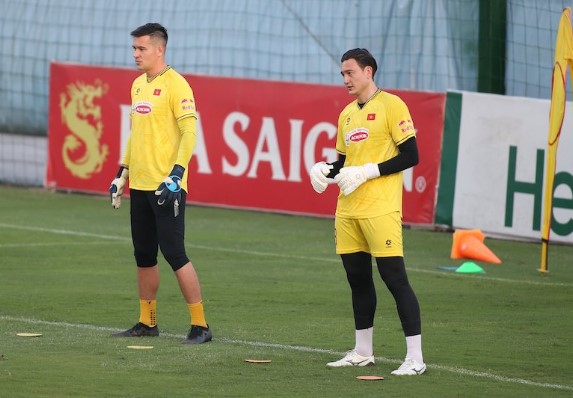 bat-ngo-van-lam-filip-nguyen-bi-hlv-kim-gach-ten-khoi-ds-tuyen-viet-nam