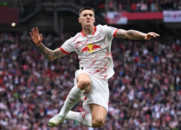 nong-mu-gui-loi-de-nghi-tri-gia-85-trieu-euro-cho-benjamin-sesko