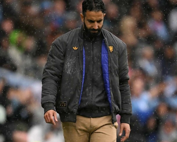 thach-thuc-bld-man-united-hlv-amorim-doi-mat-nguy-co-sa-thai