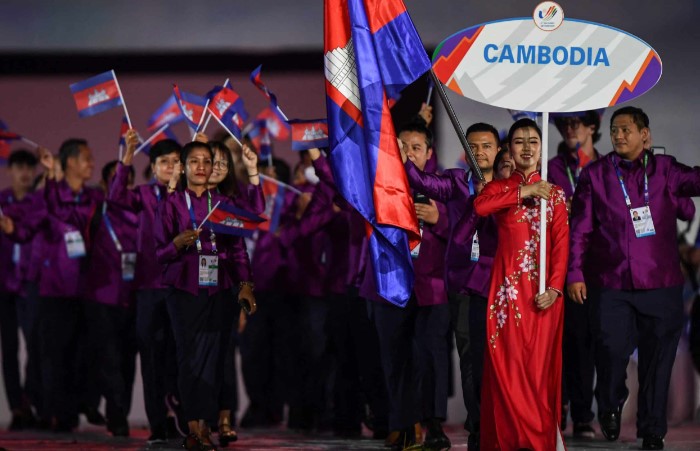 campuchia-yeu-cau-vdv-khong-ra-ngoai-1-minh-khi-du-sea-games-o-thai-lan