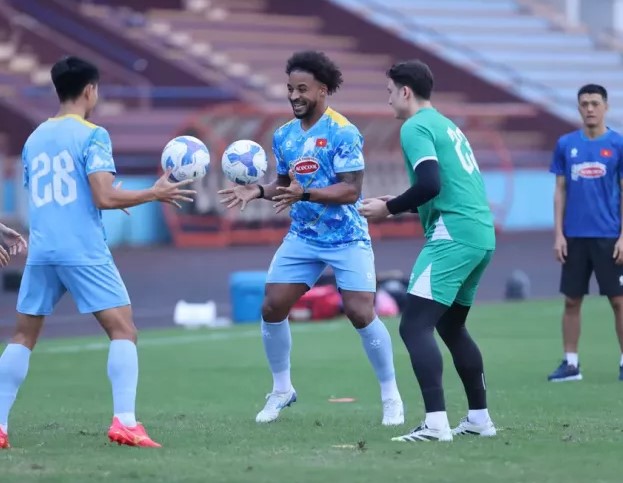 xuan-son-toi-luon-thay-hanh-dien-va-tu-hao-khi-duoc-khoac-ao-dt-viet-nam