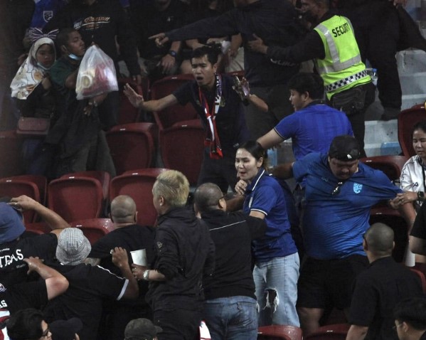 cdv-thai-lan-nho-qk-oanh-liet-chan-nan-voi-hien-tai-chua-da-da-biet-thua