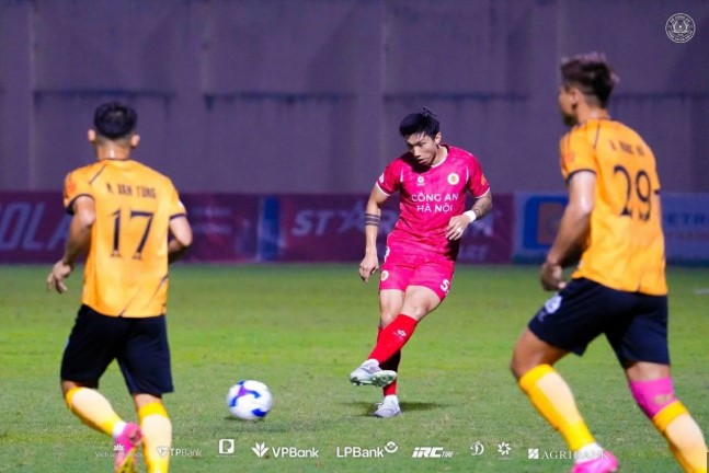 van-hau-lap-sieu-pham-khien-ca-dong-nam-a-ngo-ngang