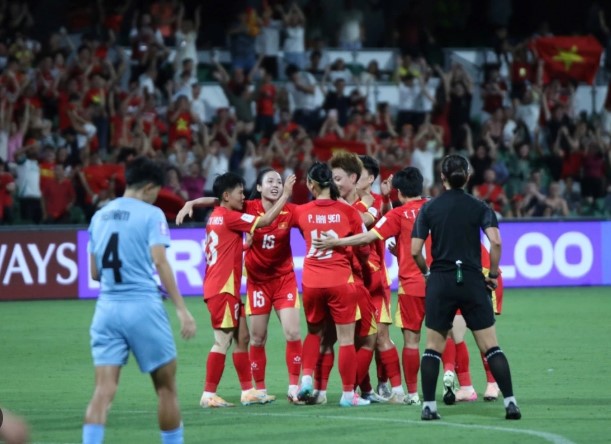 dt-nu-viet-nam-nhan-con-mua-tien-thuong-sau-tran-thang-dt-nu-an-do